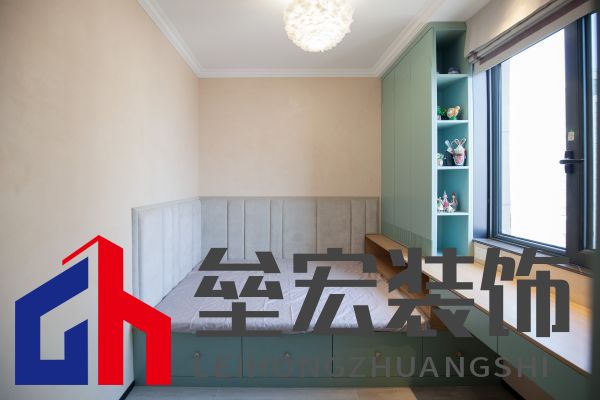 142㎡現(xiàn)代簡(jiǎn)約丨 黑白格調(diào)下的溫柔空間！