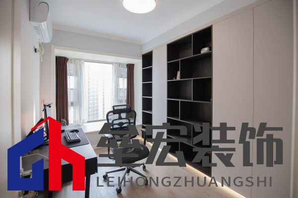 白色、木色與黑色演繹同一空間下的不同格調！