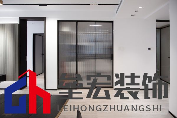 142㎡現(xiàn)代簡(jiǎn)約丨 黑白格調(diào)下的溫柔空間！