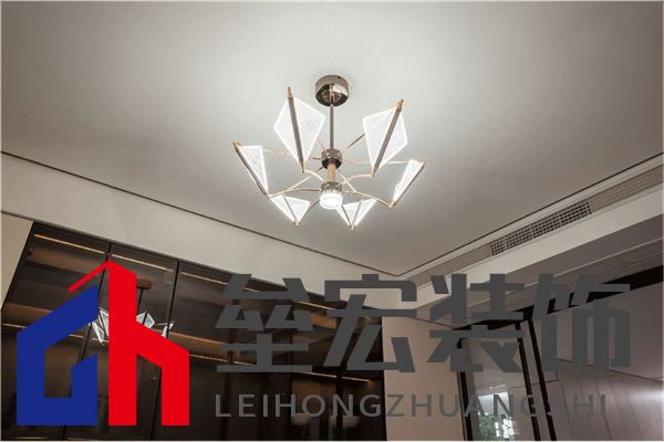 武大靖的冠軍新家燈光原來(lái)有這么多細(xì)節(jié)，華藝照明是怎么做到的
