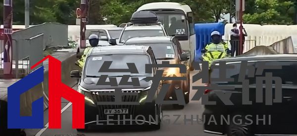 國貨之光！香港回歸25周年進港接待現(xiàn)場，驚現(xiàn)傳祺M8霸氣護航