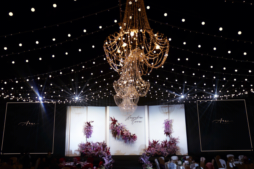 婚慶布置現(xiàn)場_廈門婚慶布置_婚慶布置會(huì)場的圖片