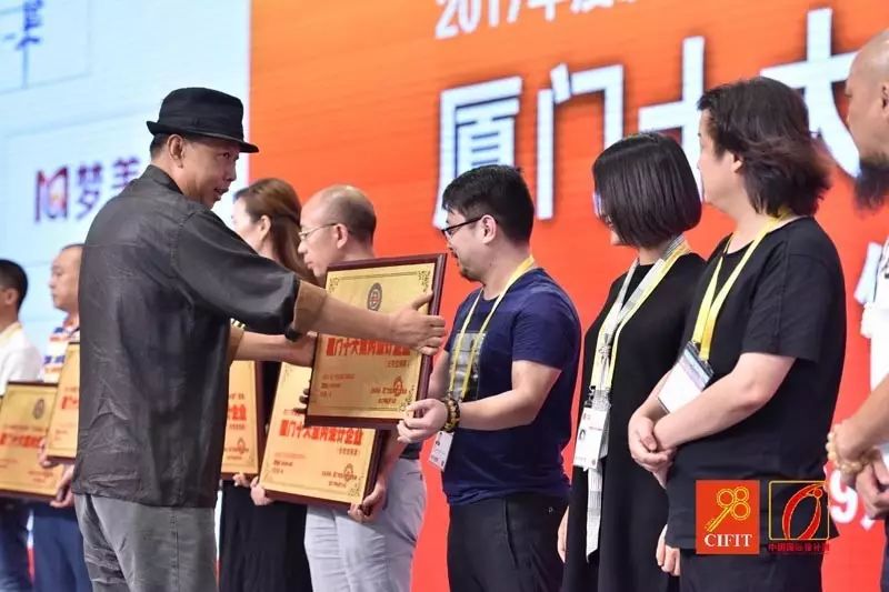 廈門裝飾家庭設(shè)計(jì)招聘_廈門有家裝飾設(shè)計(jì)師_廈門家庭裝飾設(shè)計(jì)