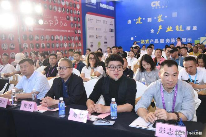 廈門(mén)室內(nèi)裝飾協(xié)會(huì)會(huì)長(zhǎng)_廈門(mén)室內(nèi)裝修協(xié)會(huì)_廈門(mén)市室內(nèi)裝飾協(xié)會(huì)