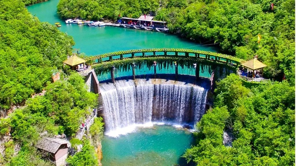 廈門(mén)場(chǎng)地婚禮布置多少錢(qián)_廈門(mén)婚禮場(chǎng)地布置_廈門(mén)婚慶布置