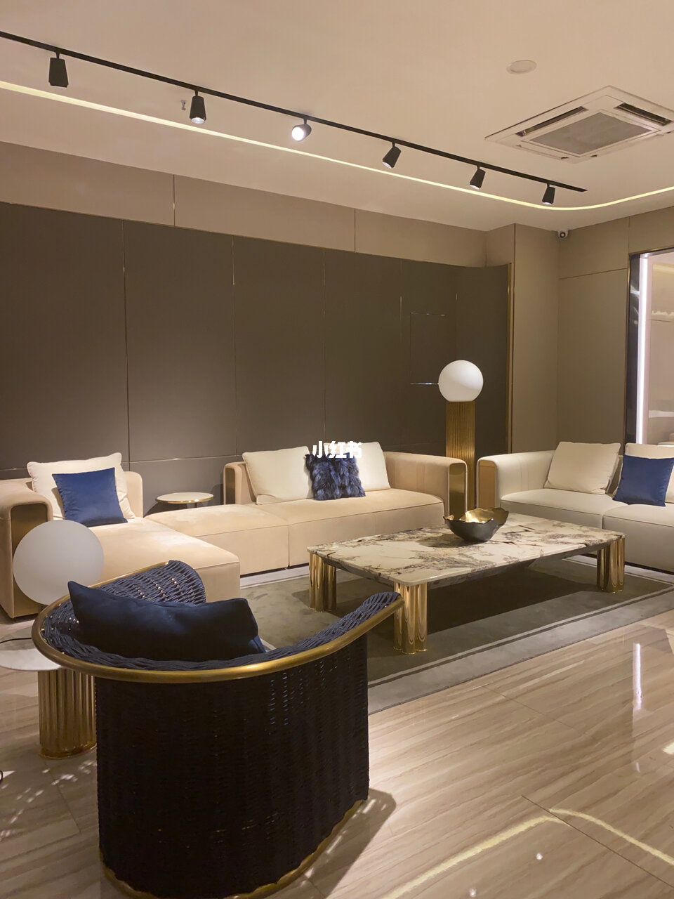 廈門(mén)房子裝修全包多少_廈門(mén)裝修半包價(jià)格項(xiàng)目清單_廈門(mén)意式全包裝修