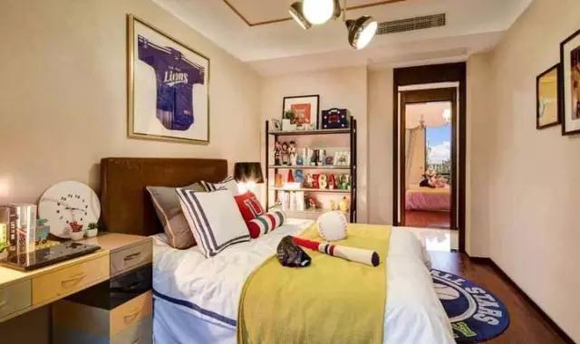 150㎡戶型四間朝南，一個(gè)創(chuàng)新的戶型，我不允許它有1㎡的浪費(fèi)。