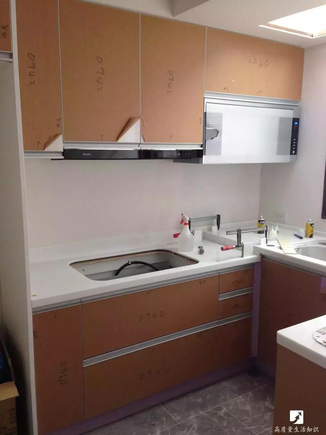 廈門廚房裝修改造_廈門廚房裝修臺面_廈門廚房臺面裝修價格