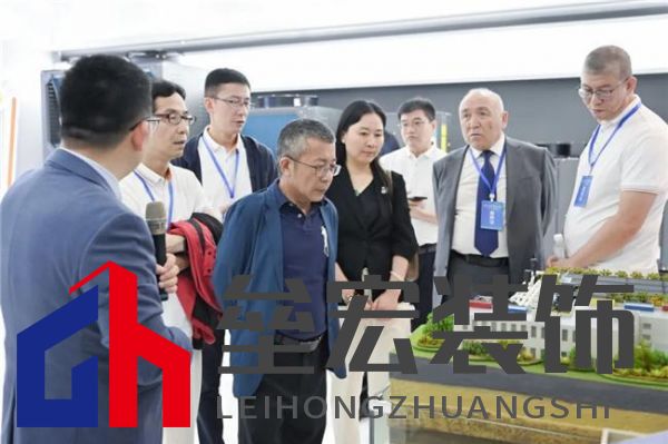 新質(zhì)生產(chǎn)力 “碳”領(lǐng)未來——全國百家媒體走進(jìn)四季沐歌空氣能熱泵超級工廠活動(dòng)成功舉行