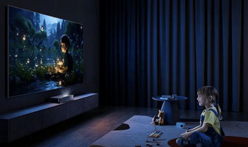 連續(xù)幾天熬夜刷劇后，我發(fā)現(xiàn)海信激光電視的“護(hù)眼”是真的！