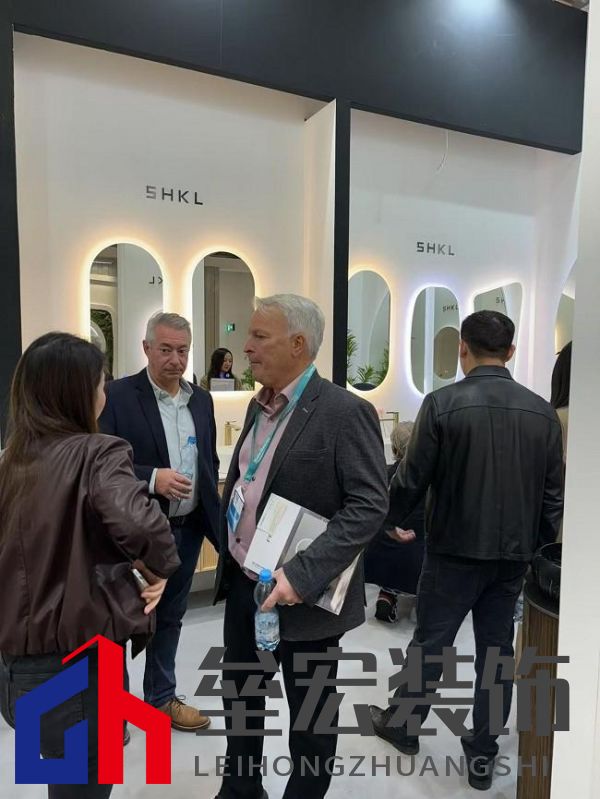 詮釋法蘭克福展，以東方美學演繹“品牌出?！毙路妒?></p><p>此次亮相法蘭克福展會，心海伽藍以衛(wèi)浴為載體，將東方美學與生活哲學轉化為可感知的設計語言，同時標志著心海伽藍深度踐行出海戰(zhàn)略布局。未來，心海伽藍將繼續(xù)以全球化的姿態(tài)，不斷深耕產品、技術與設計，在世界衛(wèi)浴版圖上書寫中國品牌的星辰大海。</p><div   id=