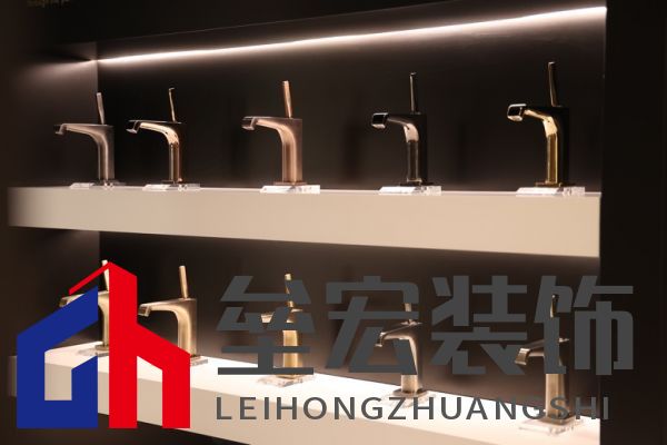 圖片包含 物體, 室內(nèi), 桌子, 鏡子描述已自動生成